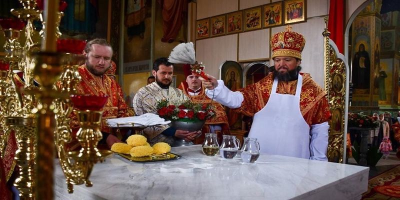 На Житомирщине освятили новый престол в кафедральном соборе УПЦ