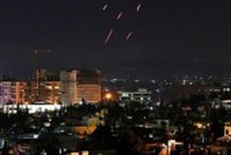 Внаслідок авіаудару Ізраїлю по центральній Сирії, 2 особи загинули та 7 отримали поранення