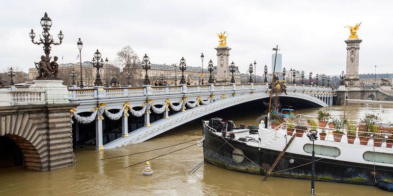 Париж готовится к потопу