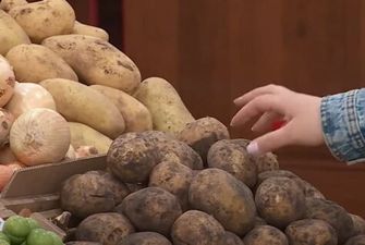 Від 6.99 грн до 11.9 грн: скільки українцям доведеться викласти за кілограм картоплі