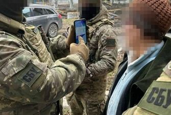 На Донеччині СБУ затримали двох інформаторів, які коригували ракетно-артилерійських удари РФ