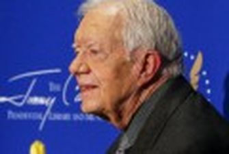 Экс-президент США Картер попал в больницу с переломом таза