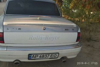 В Украине построили лимузин из Волги с лицом Rolls-Royce Ghost