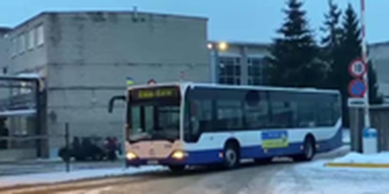 Рига отправила в Киев десять городских автобусов