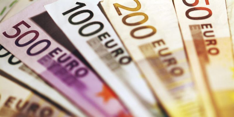 Евро упал в цене: за сколько можно купить валюту 22 февраля
