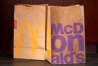 McDonald`s высмеяли новую сумку Alexander Wang, похожую на пакет