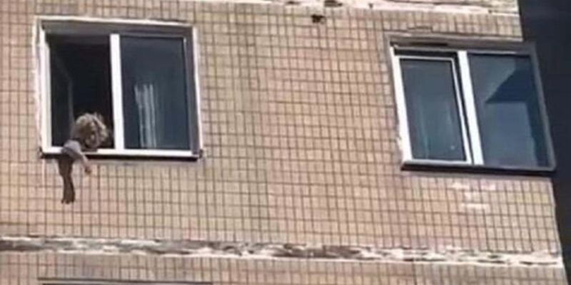 Старушка попала в беду в Киеве, фото: "У меня закончилась..."