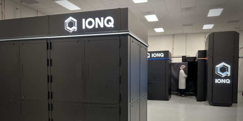 Квантовый компьютер IonQ Forte назван самым мощным: в чем его особенности