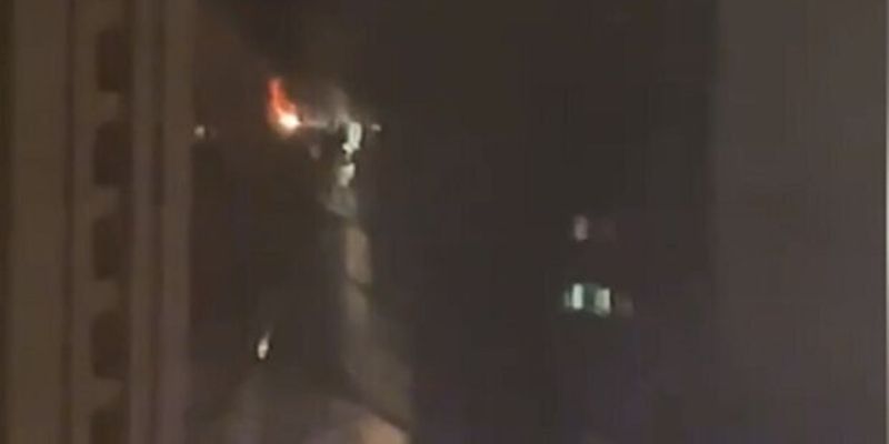 Количество жертв растет: в центре Москвы подожгли дом с отелем и квартирами