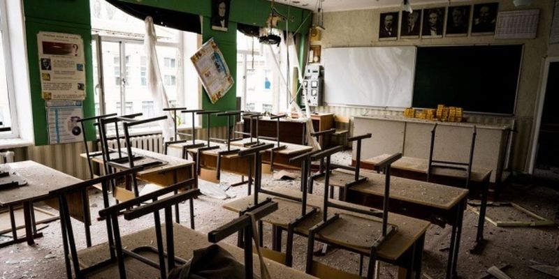 Захватчики заставляют педагогов Херсонщины работать по российским программам