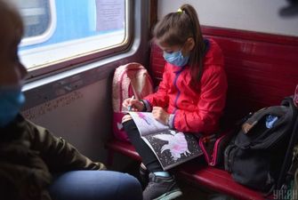 "Укрзалізниця" планує пускати пасажирів у потяги за ксерокопіями документів