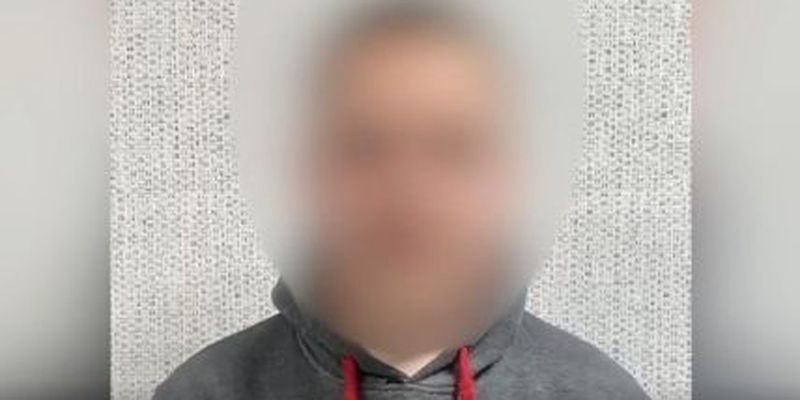 Зловмиснику, який намагався зґвалтувати дівчину у вбиральні ТРЦ, оголосили підозру