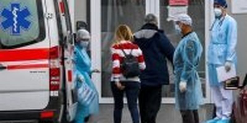 Вчені повідомили, коли в Україні піде на спад четверта хвиля коронавірусу