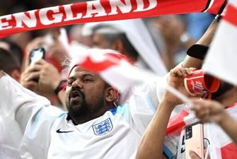 Скандал на ЧС-2022 у матчі Англія-Іран: британських уболівальників роздягли та принизили катарські охоронці
