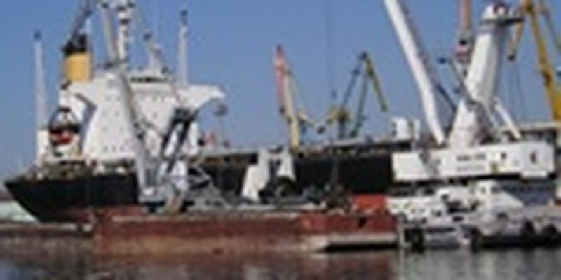 Концессия Херсонского порта: какие риски несет "победа" Risoil