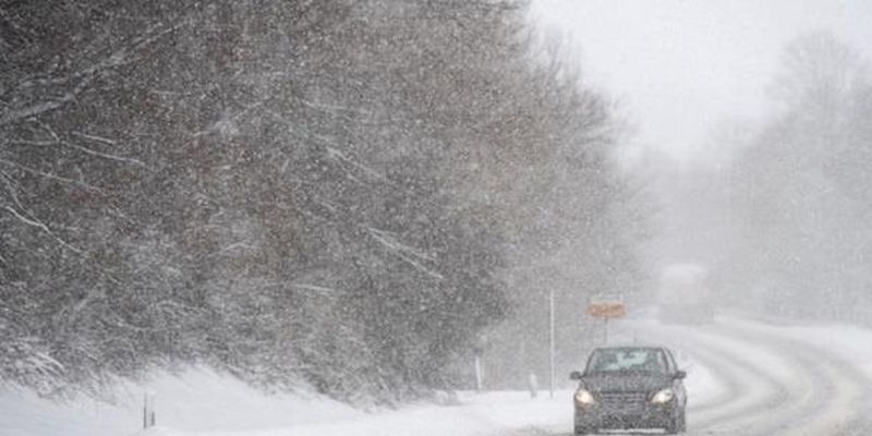 На Львовщине и в Карпатах объявлена снеголавинная опасность