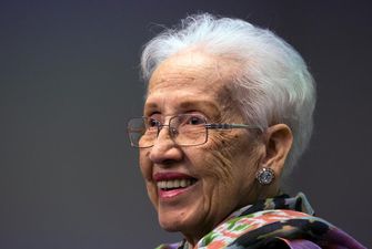 Фрейлина "королевы наук": в США умерла старейший математик NASA