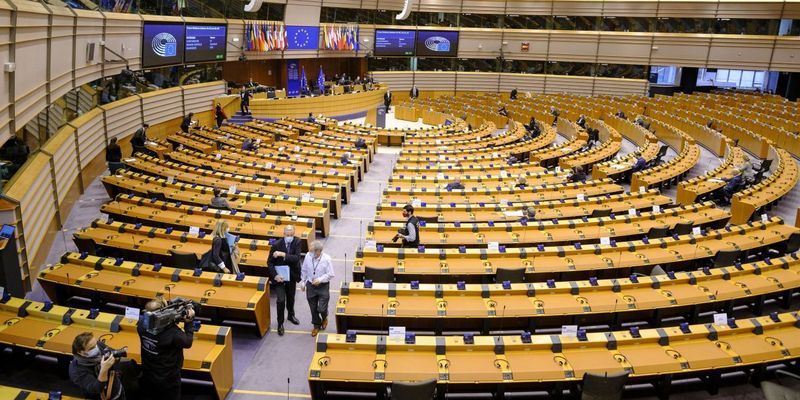 Европарламент признал Россию спонсором терроризма: появилась реакция Зеленского
