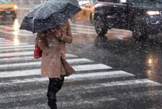 Гряде похолодання і сніг: синоптики закликали українців прощатися з літньою погодою