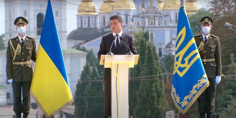 Зеленский «ощутил вкус власти»: президент Украины идет по стопам Януковича и Путина