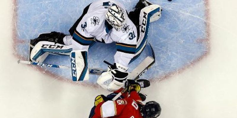 Обзор НХЛ 8 декабря: Русские вратари демонстрируют надежную игру, Макдэвид и Драйзайтль уходят со льда без очков