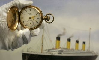 На аукционе в Великобритании артефакт из "Титаника" был продан за рекордную сумму