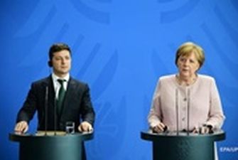 Зеленский обсудил с Меркель газ, Донбасс и Иран