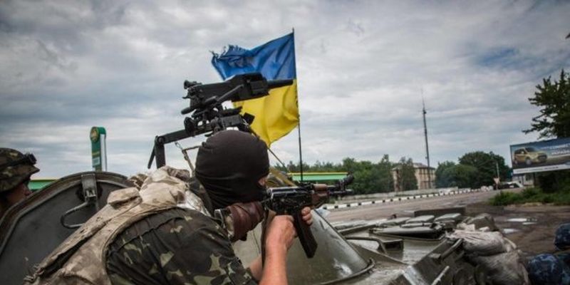 Політолог назвав точну дату звільнення Донбасу: "Ні кроку назад"