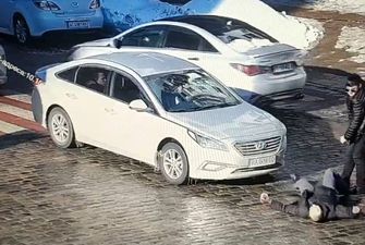 У центрі Києва водій вбив пішохода з двох ударів: відео