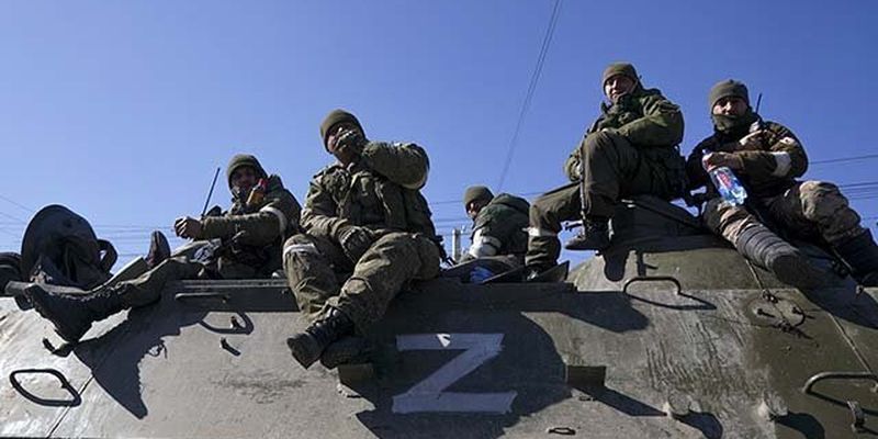 Командир сам себе в ногу выстрелил: оккупант рассказал маме об отсутствии патриотизма в армии РФ