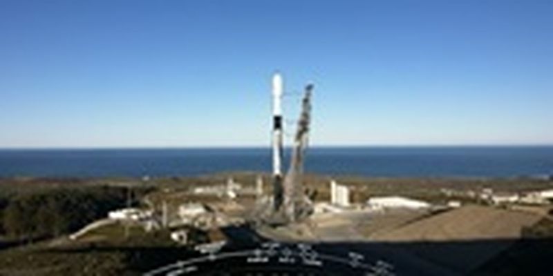 Компания Илона Маска вывела на орбиту 49 спутников Starlink