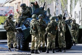 Боевики на Донбассе запрещают выпускникам выезжать в Украину: прокуратура открыла дело
