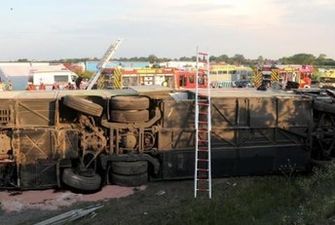 В Германии автобус с туристами попал в страшное смертельное ДТП: первые фото