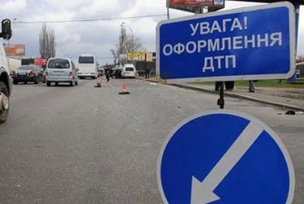 В селе во Львовской области маршрутка сбила женщину-пешехода