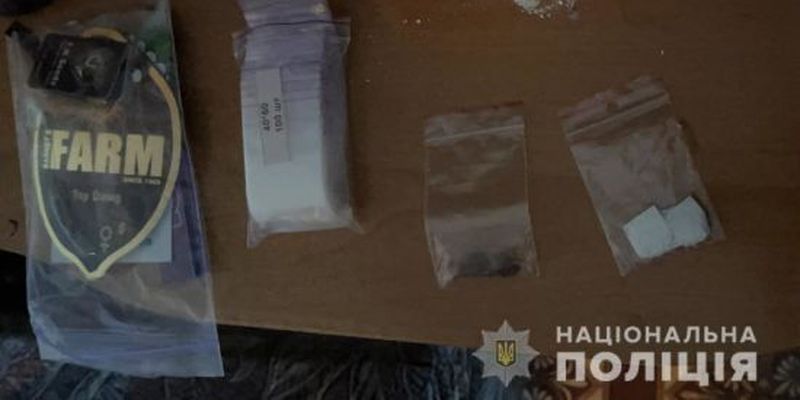 Продавали амфетамін та канабіс: в Одеській області затримали членів наркоугруповання