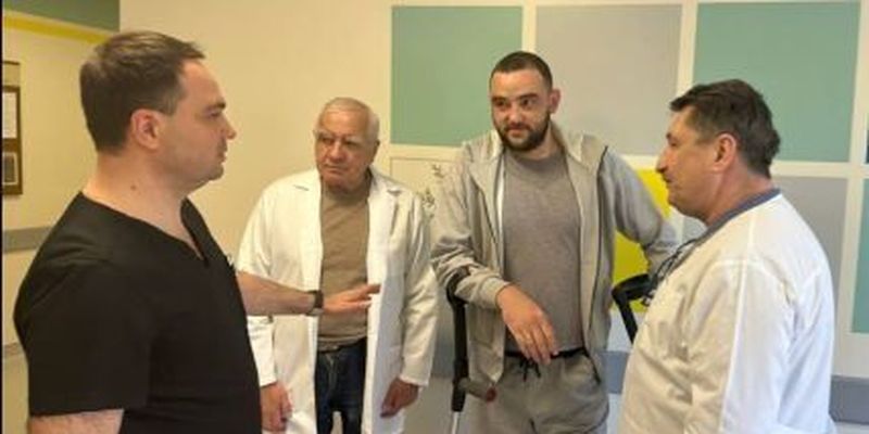 Десять операций за два года: украинские врачи спасли бойцу ногу от ампутации