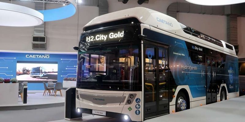 В Европе запустят автобусы на топливных элементах Toyota Mirai