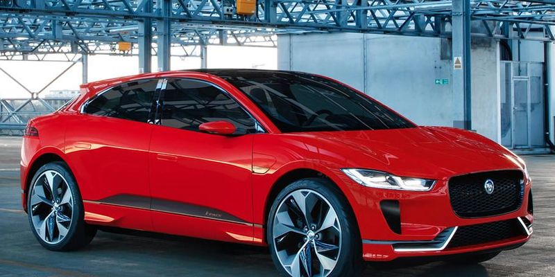 Виробник акумуляторів для Jaguar i-Pace не встигає за продажами: виробництво електромобілів зупинили