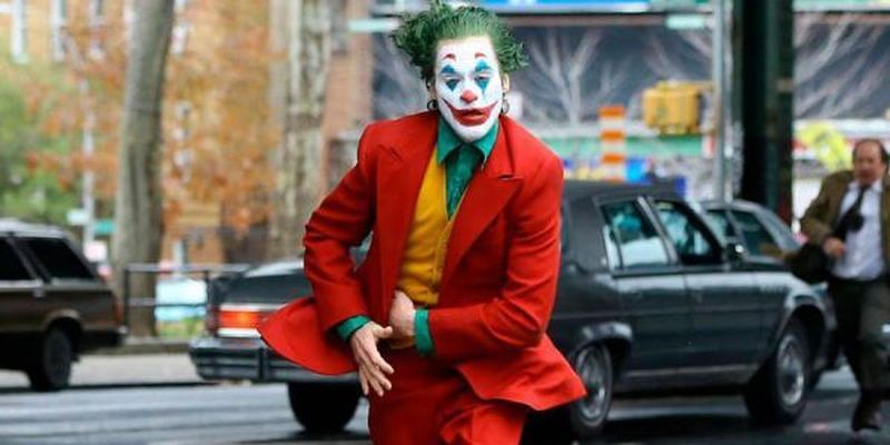 Він повернеться: студія Warner Bros. планує продовження "Джокера"