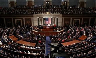 "У нас есть излишки". В Конгрессе США призвали срочно передать Украине кассетные бомбы