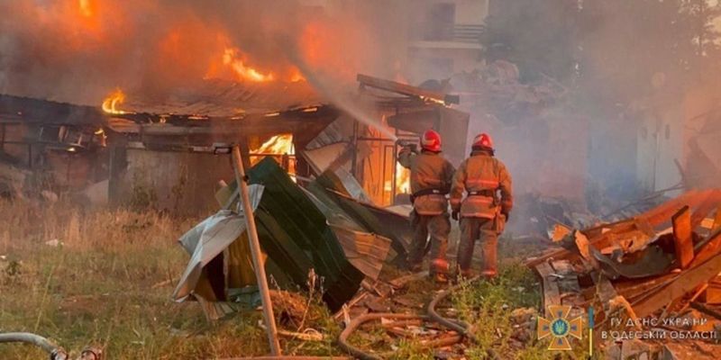 На Одесчине потушили пожары в результате ракетных обстрелов Затоки