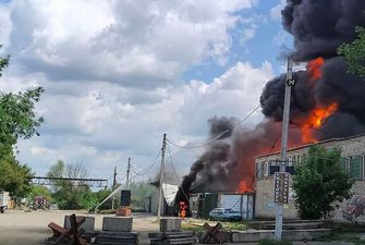 В Николаеве вспыхнул мощный пожар на АЗС: подробности, фото и видео
