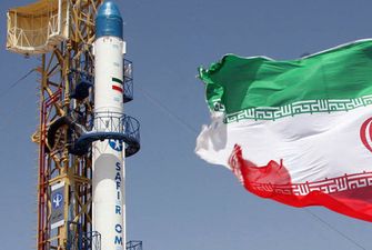Иран продолжит развивать свою ракетную программу - министр обороны
