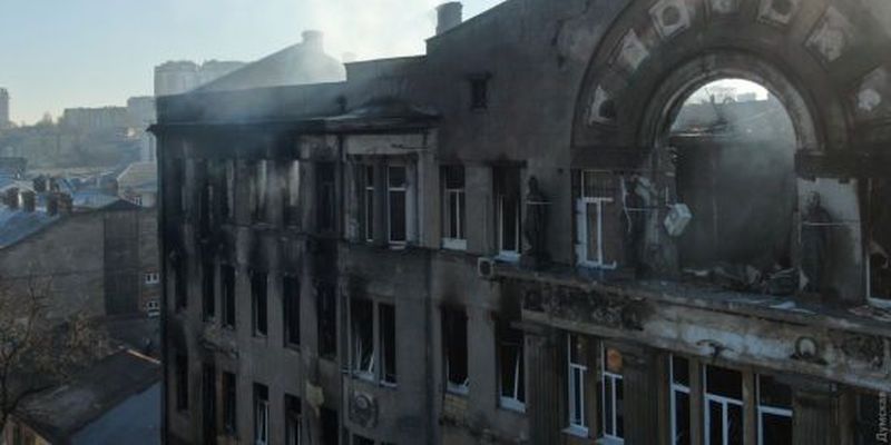 У будівлі одеського коледжу знайшли тіло четвертої жертви пожежі