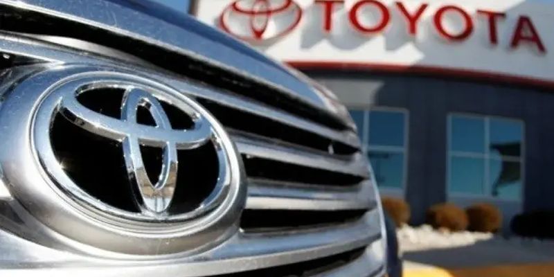 Toyota отчиталась об историческом рекорде продаж — 10,3 млн автомобилей за год
