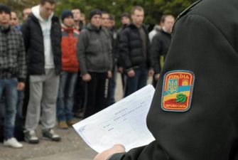 В Одессе два срочника сбежали из госпиталя и украли 12 тысяч гривень