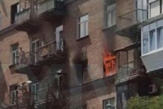 В Киеве горит многоэтажка, людей эвакуируют