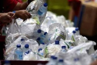 Китай заборонить одноразовий пластик