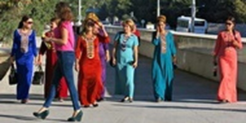 В Туркменистане ввели жесткие ограничения для женщин