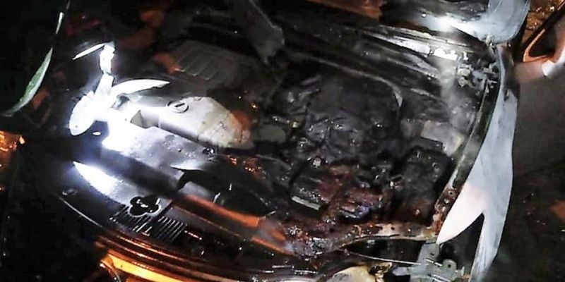 В Николаеве горело припаркованное авто Lexus
